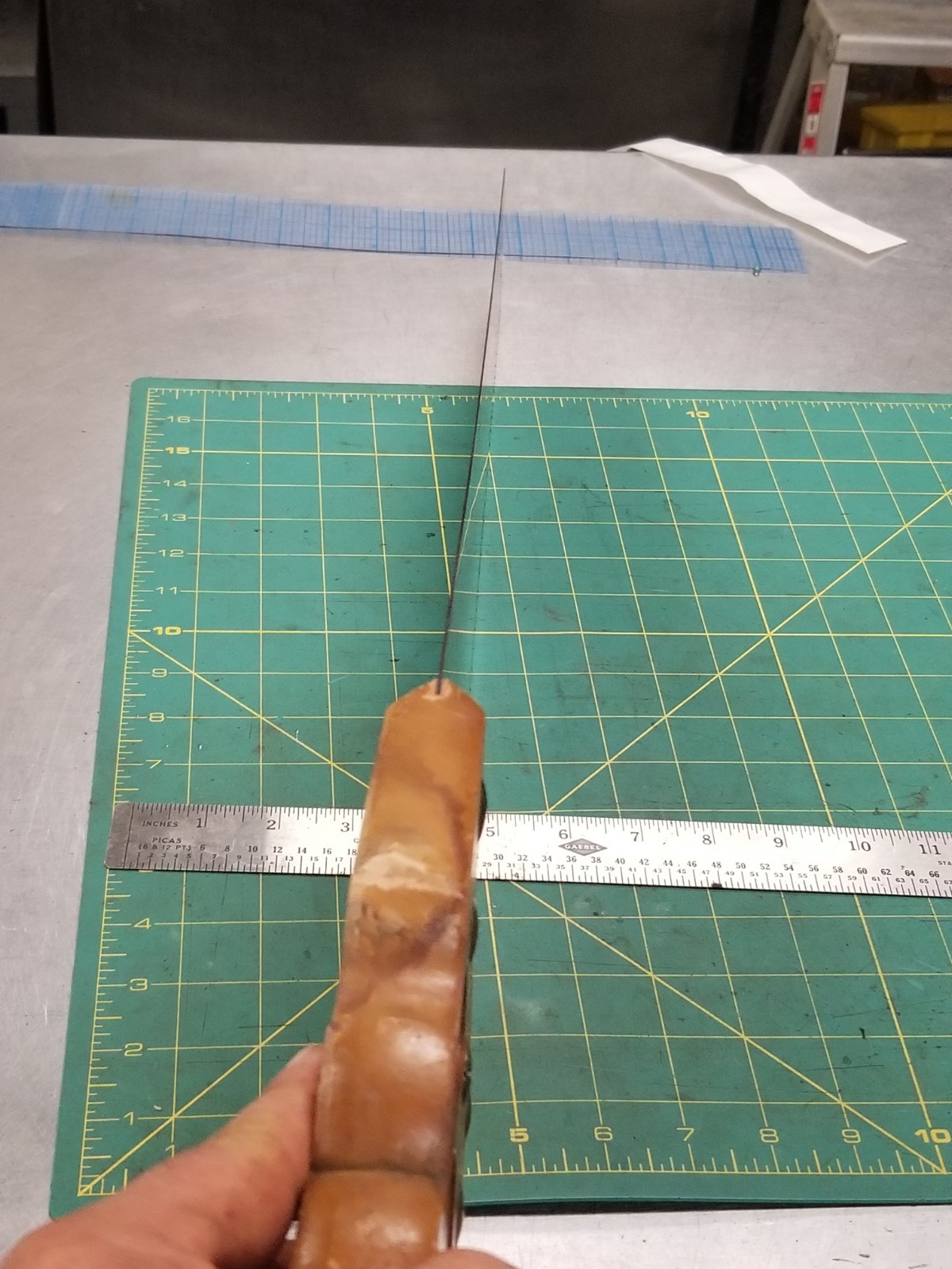 Vintage DISSTON HAND SAW D8, 5  TPI THUMBHOLE HANDLE USA CARPENTER TOOL