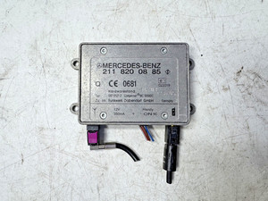 Mercedes E-Klasse W211 Steuergerät Antennenverstärker Antennenweiche 2118200885