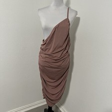 NWT PRETTY LITTLE THING Women’s Plus 16 Rose Ruched One Shoulder Bodycon Dress