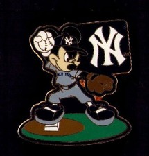 Disney Mickey Mouse Disney Ny Yankees 2006 Baseball Pin Collectable Pin