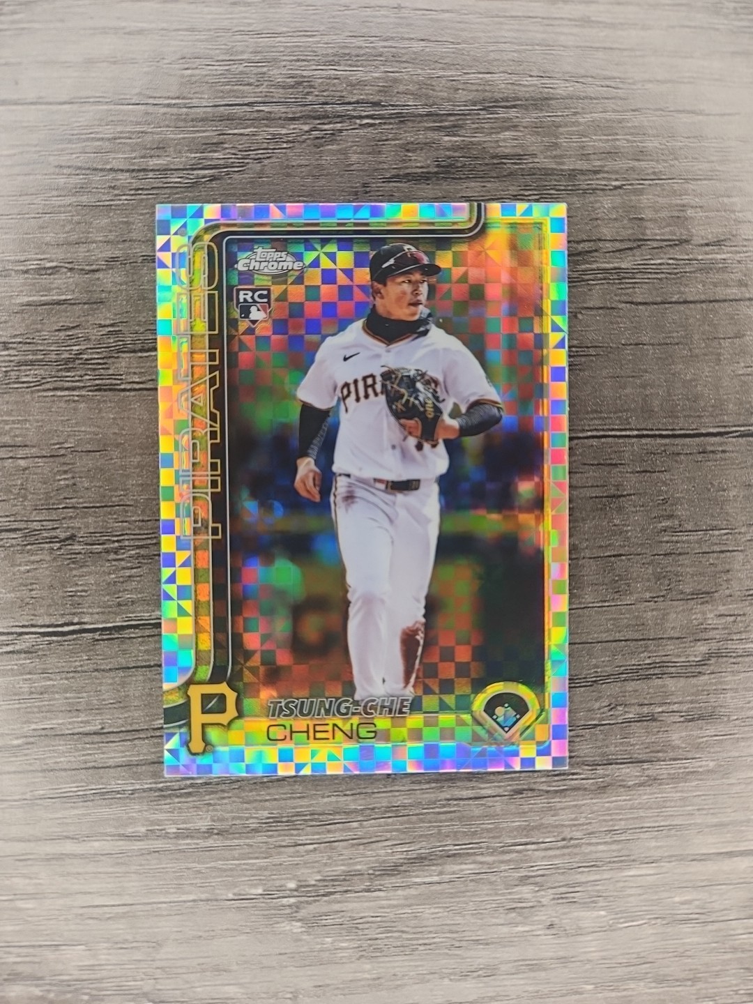 2025 Topps Chrome Update TSUNG-CHE CHENG X-Fractor Rookie Card RC USC74 Pirates