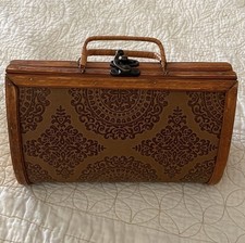 Vintage Wood Embossed Floral Pattern Handle Latch Closure Storage Purse