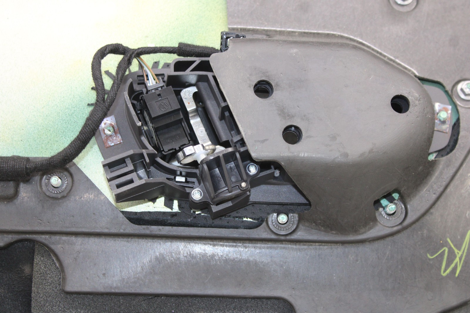 Front Door Trim Panel Right PASSENGER SIDE 2DR-COUPE BENTLEY CONTINENTAL 2013