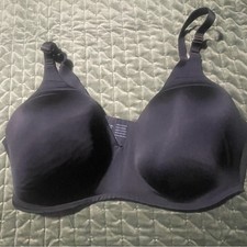 SOMA vanishing 360 wireless black bra, size 40D