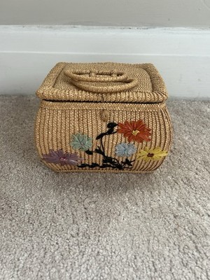 Vintage geflochtener Nähkorb Box Weidengeflecht Stroh Retro Blüte Floral