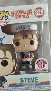 funko pop steve 829