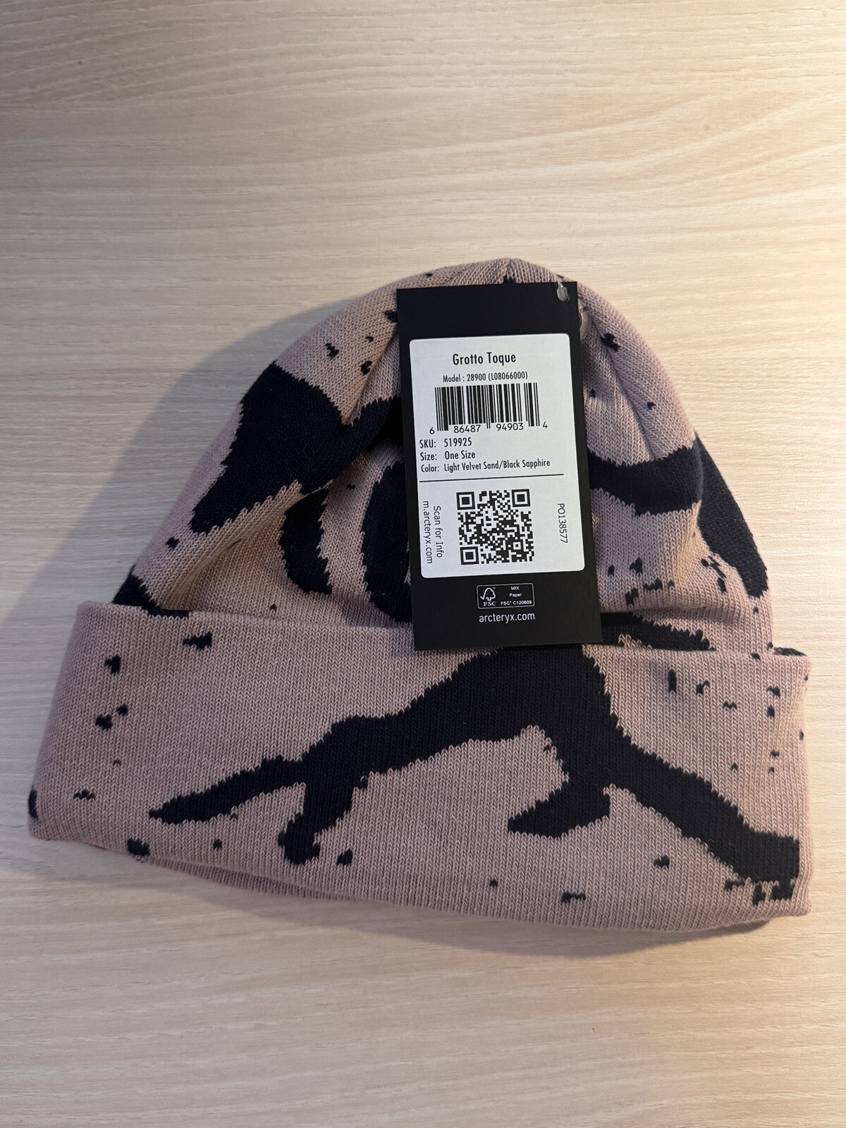 Cappello ARC'TERYX GROTTO TOQUE BEANIE velluto chiaro sabbia zaffiro nero logo 2022