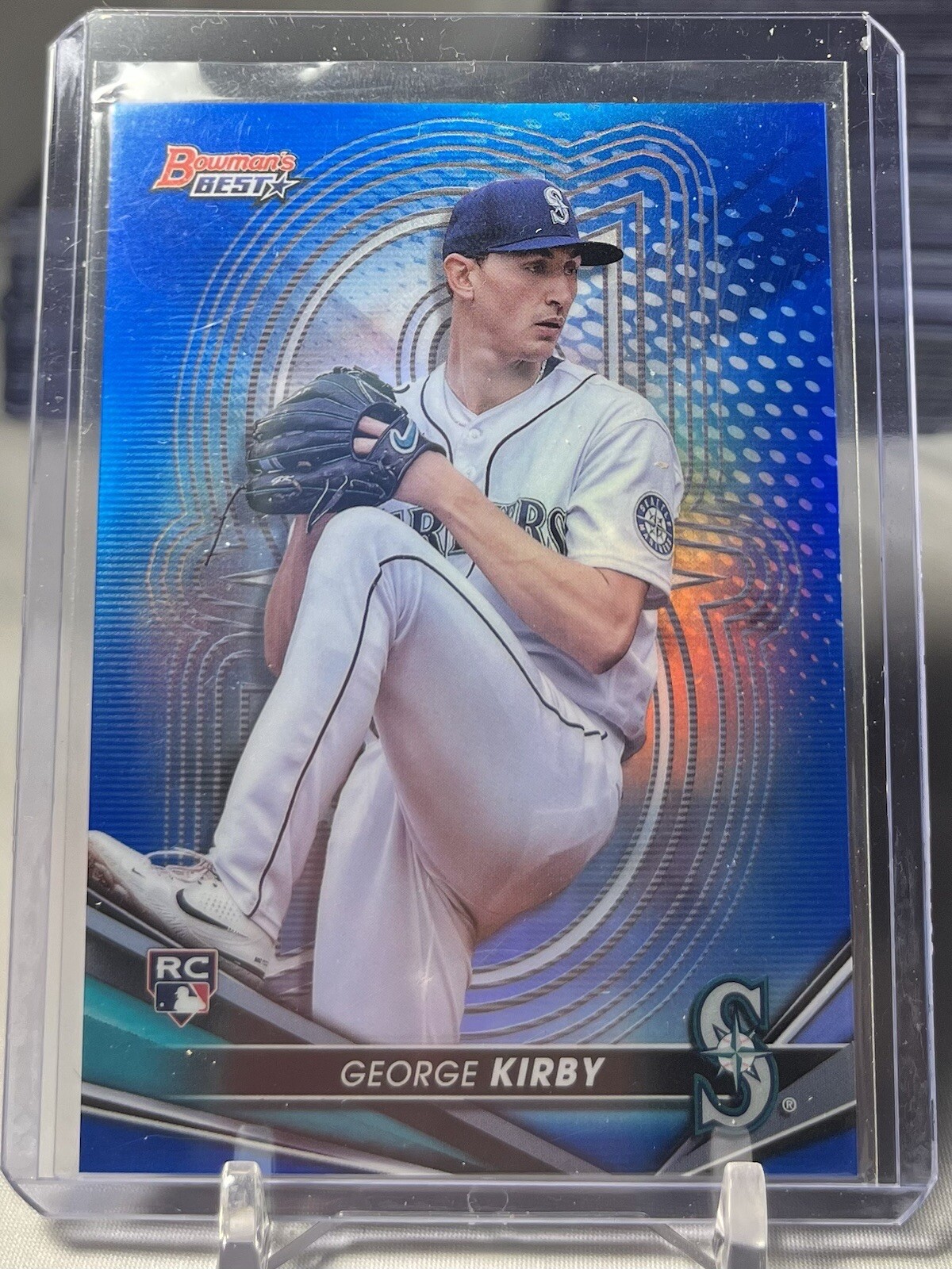 GEORGE KIRBY 028/150 BOWMANS BEST ROOKIE BLUE REFRACTOR RC MARINERS #69 2022 22