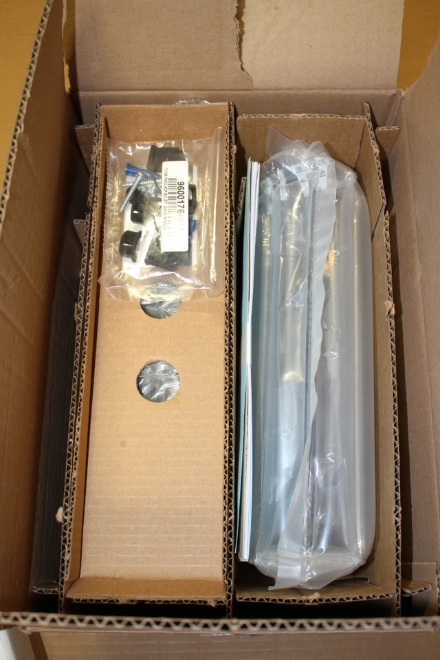 ADP Kronos Intouch 9100 8609100-458  & Quickpunch Plus Option 8609042-412 - Image 2 of 4