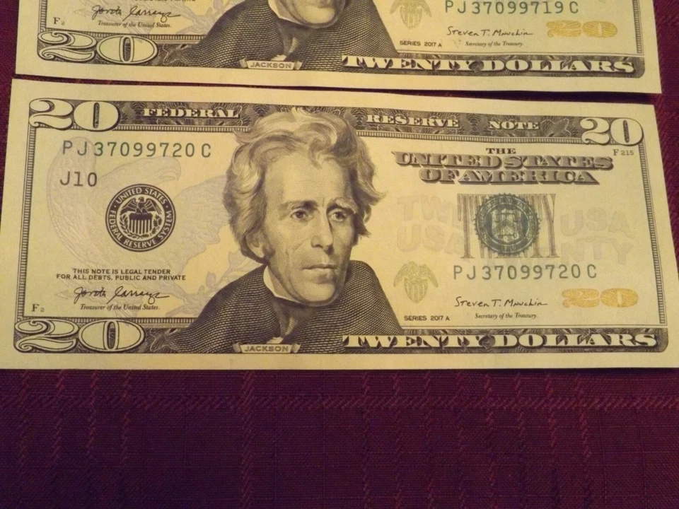 Two Consecutive and Uncirculated Fancy Serial Number 2017a Twenty Dollar Bills - Image 3 of 4