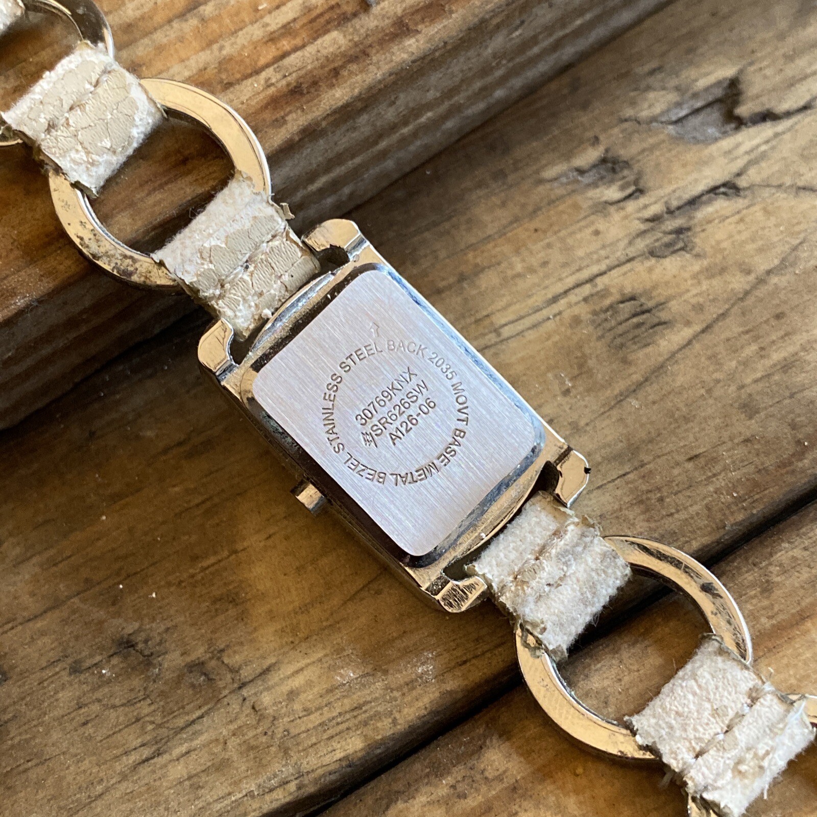 Rectangular Face Leather And Hoop Strap Ladies Fa… - image 10