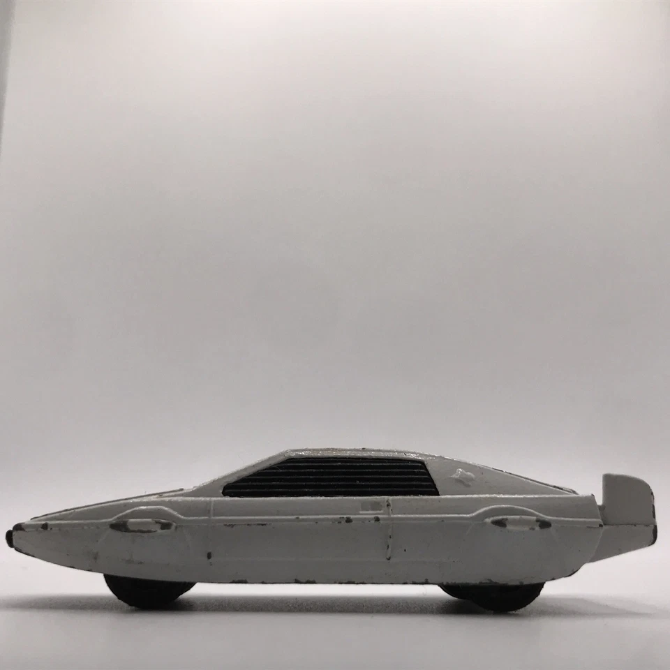 Corgi Juniors James Bond 007 Lotus Espirit 1977 White - Made In Gt. Britain - Image 2 of 4