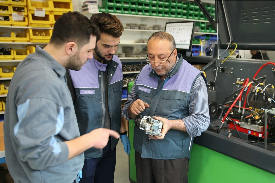 Injektor DENSO 23670-0R020 Toyota RAV4 III XA30 Verso AR10 136PS 100kW #2006 - Image 4 of 4