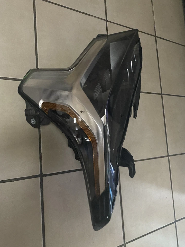 2022 2023 2024 Toyota Tundra Toyota Sequoia Headlight Driver Side LED FRONT LAMP - Image 2 of 4