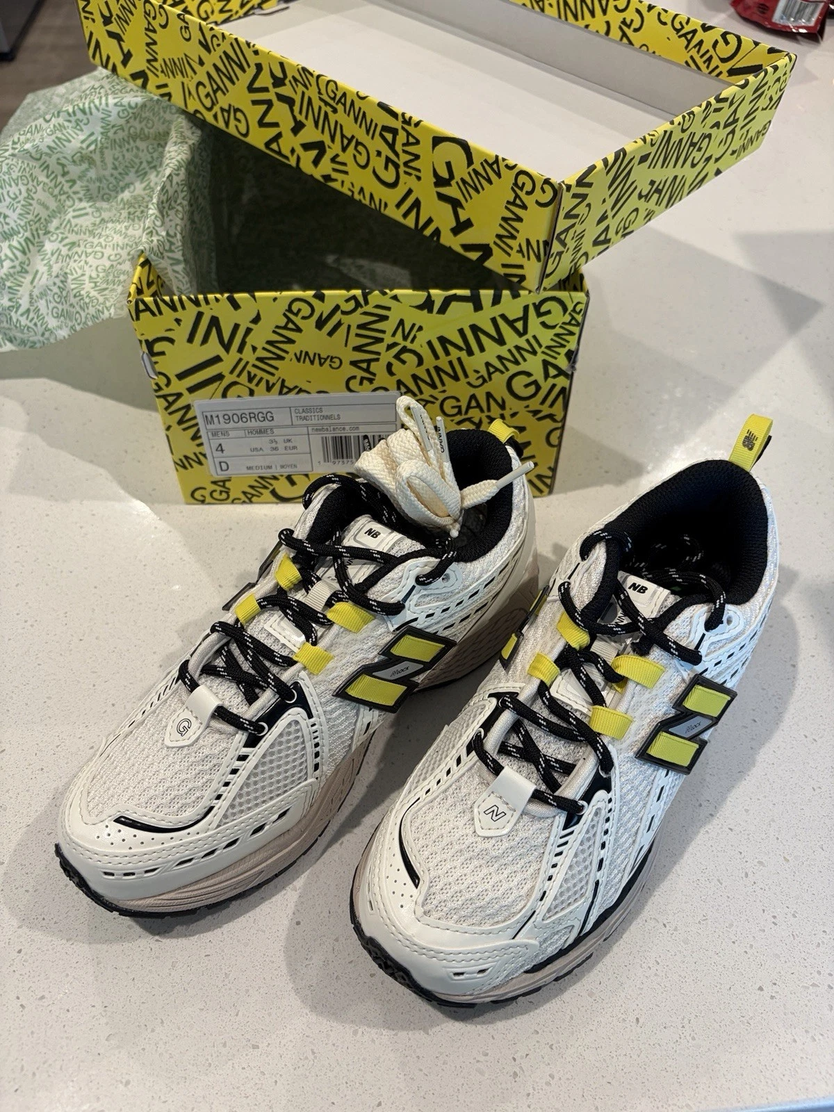 New Balance 1906R x GANNI Egret Black Blazing Yellow Low Top Sneakers M1906RGG
Opens in a new window