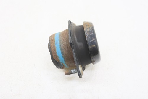 2015 - 2020 CHEVROLET SUBURBAN LEFT BODY FRAME CAB MOUNT INSULATOR CUSHION OEM