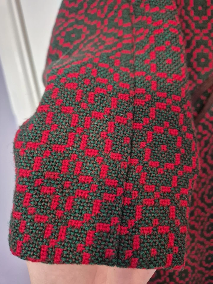Original Vintage Welsh Wool Tapestry Coat Size UK 14 - 16 Green/Brown/Red - Image 3 of 4