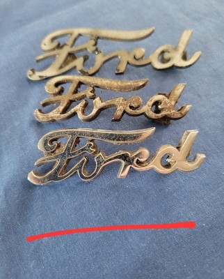 1940 Ford Deluxe Script Emblems 01A16606B