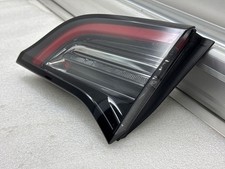Tesla Model Y 2022 Rechts Rückleuchte Heckleuchte innen 24531802 RSD7742