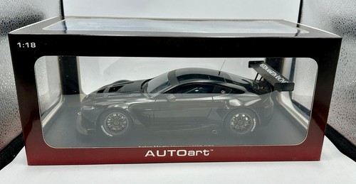 1:18 Aston Martin Vantage V12 GT3 2012 -- Plain Body Black -- AUTOart - Picture 3 of 3