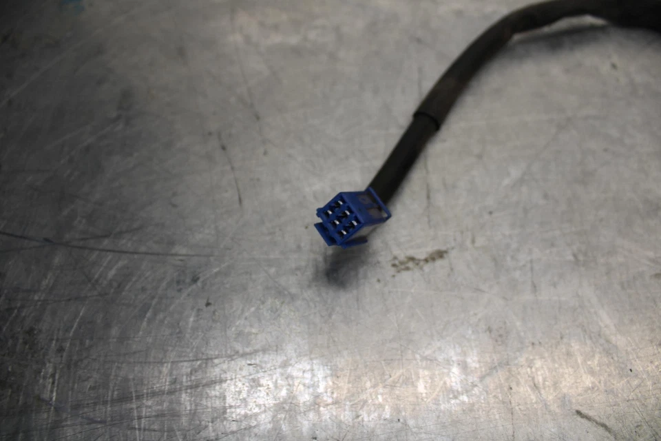 08-16 YAMAHA YZF R6 MANGO DE CLIP DERECHO KILL OFF INTERRUPTOR DE ARRANQUE INTERRUPTORES BB436 Foto 4 de 4