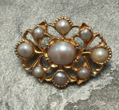 Ausgezeichnete viktorianische antike Brosche um 1850 echte Fassung 14 kt Gold 4,9 Gramm