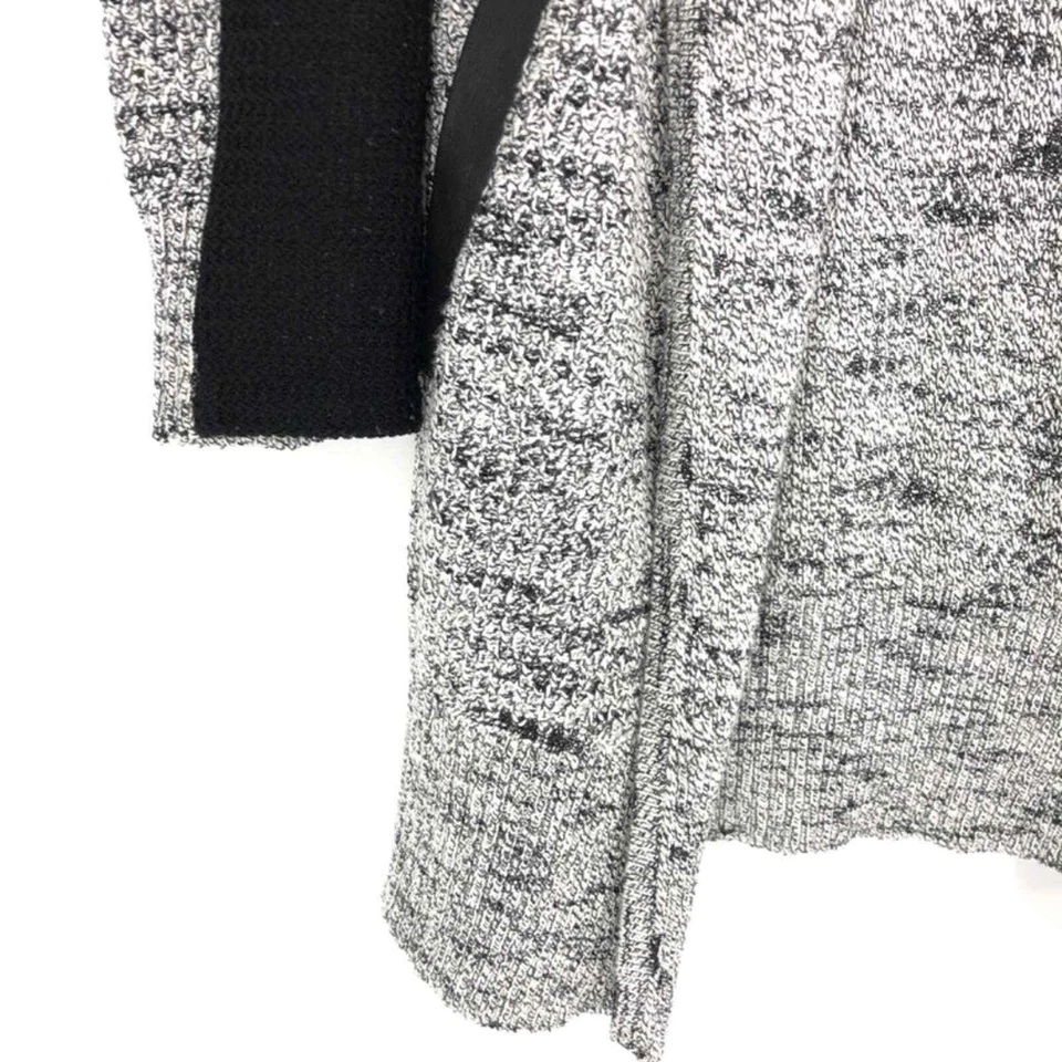 Кардиган с кожаной отделкой линия серый белый черный размер S - Изображение 2 из 4