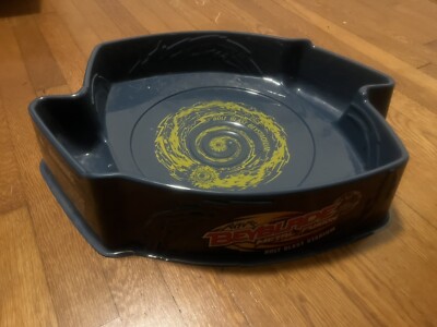 Beyblade Metal Masters Bolt Blast Stadium 2011, Used