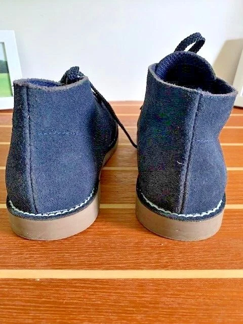 Мальчики Crewcuts MacAllister замшевые ботинки - размер 4 - темно-синий - новый без ЯРЛЫКОВ - Изображение 3 из 4