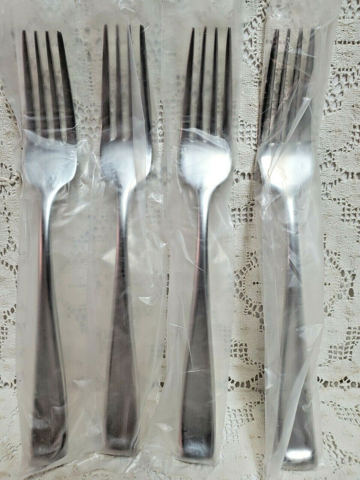 Oneida Moda Dinner Forks 8" Glossy 18/10 Stainless Ultra Premium Set 4