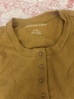 Girls American Eagle Top Size Small Mustard Color