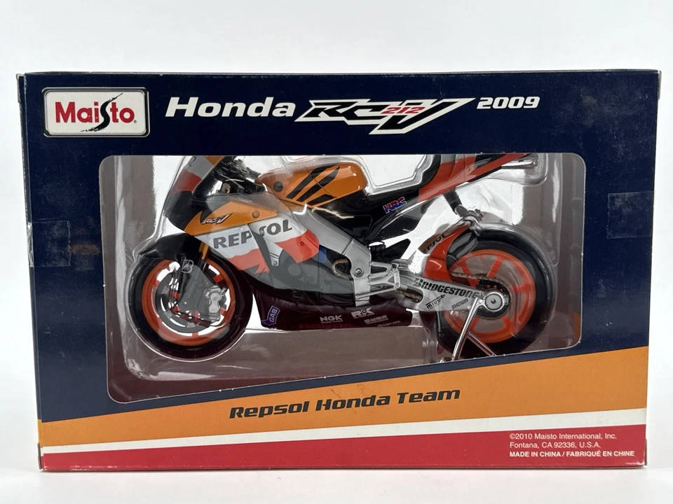 Maisto 1:10 Honda RC212V Repsol Dani Pedrosa 2009 Diecast Motorcycle - Image 3 of 4