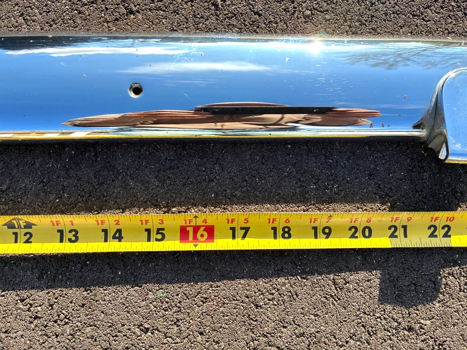 1963 1964 1965 FORD FALCON HARDTOP INTERIOR WINDSHIELD MOULDINGS TRIM SET 3PCS. Foto 3 de 4