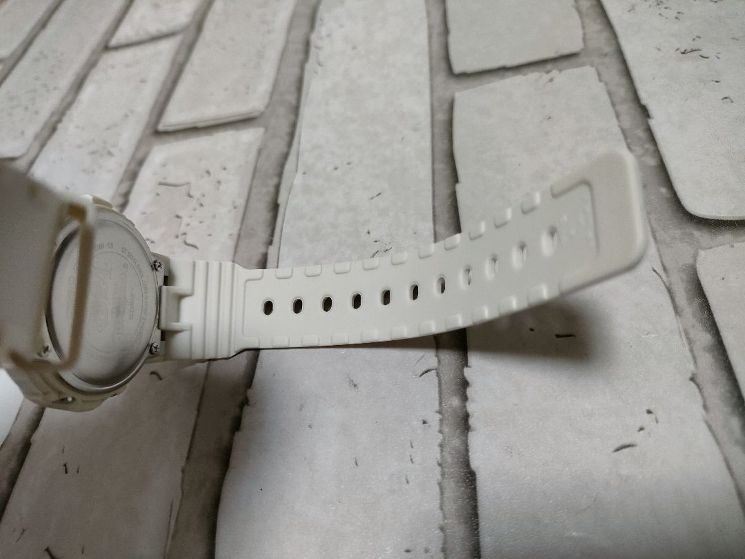 レアモデル！Disney SEA G-SHOCK mini GMN-50 s-l400.jpg