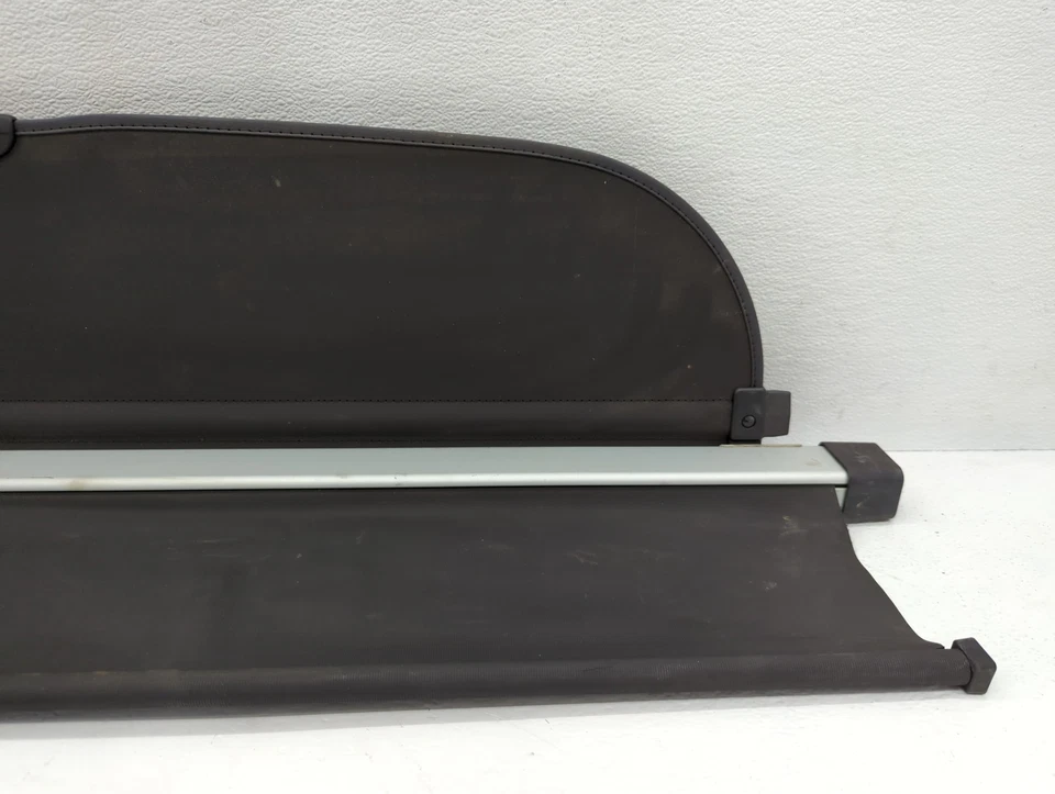 Subaru Legacy 2023 cubierta de carga trasera almacenamiento pantalla retráctil M09FR Foto 4 de 4