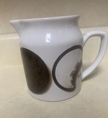 Got Milk  Pitcher Jug White with Oreo Cookies 1999 Vintage
