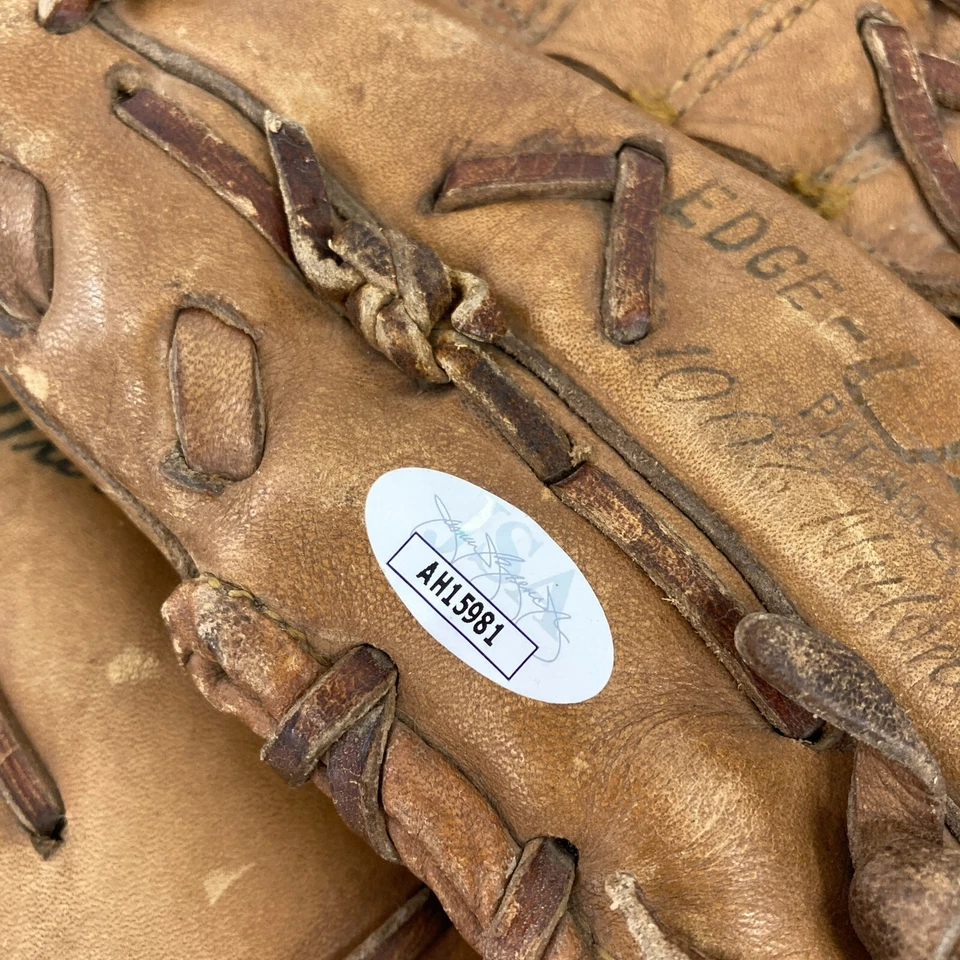 Warren Spahn Signed 1950's Game Model Baseball Glove JSA COA - Image 4 of 4