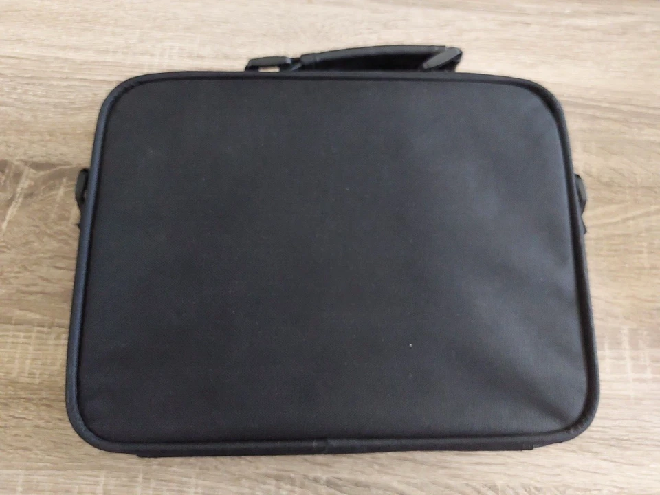 RooCASE Black Tablet/Laptop Case 12.5x9.5x2.5 with multi-pockets - Image 3 of 4