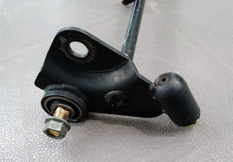 Genuino Buddy 50 scooter / ciclomotor COLGADOR DE MOTOR - parte # C14860010001 Foto 4 de 4