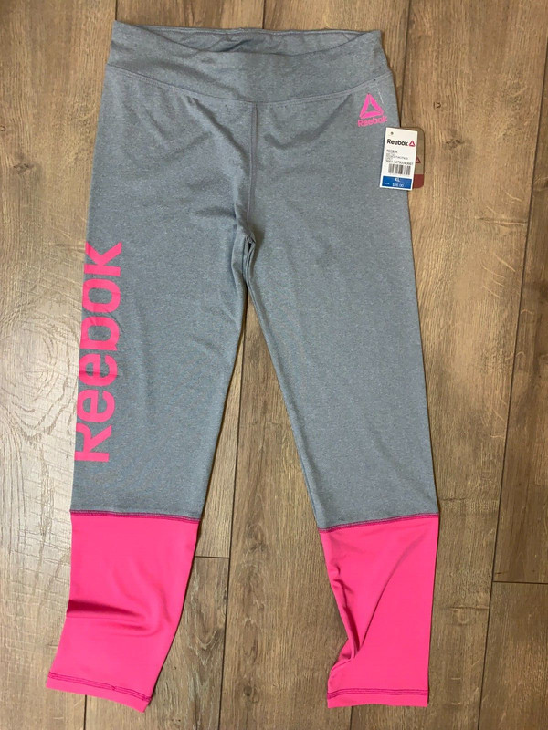 Reebok girls leggings size XL NWT with flaw