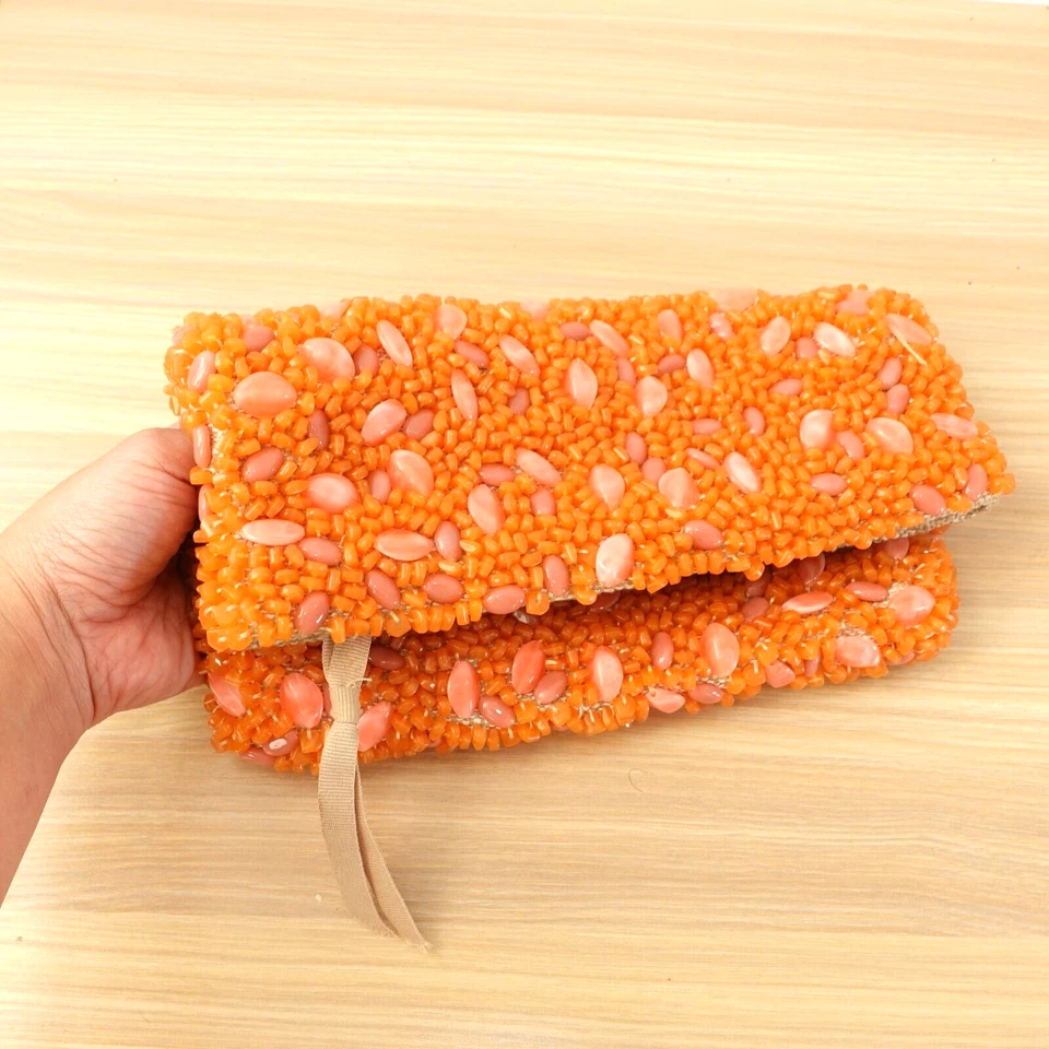 Banana Republic 手包橙色宝石串珠折叠鸡尾酒袋 178 美元 — 第 2/4 张图片