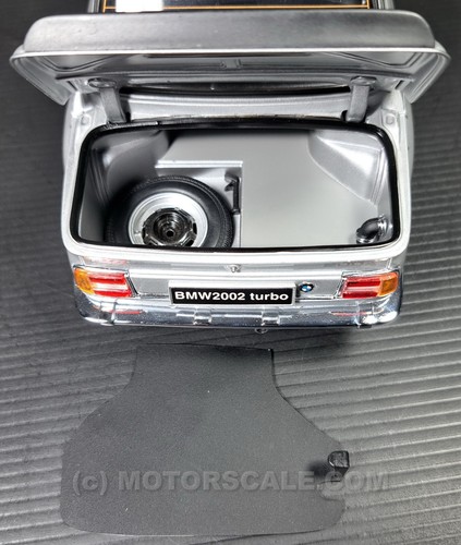 1/18 BMW 2002 Turbo silver Kyosho 8542S original edition NEW 08542S - Imagen 5 de 8