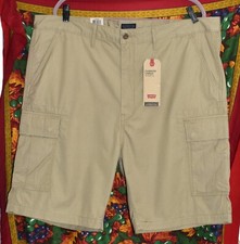 Levi's Mens Carrier Cargo Shorts Sz 42 Khaki NWT