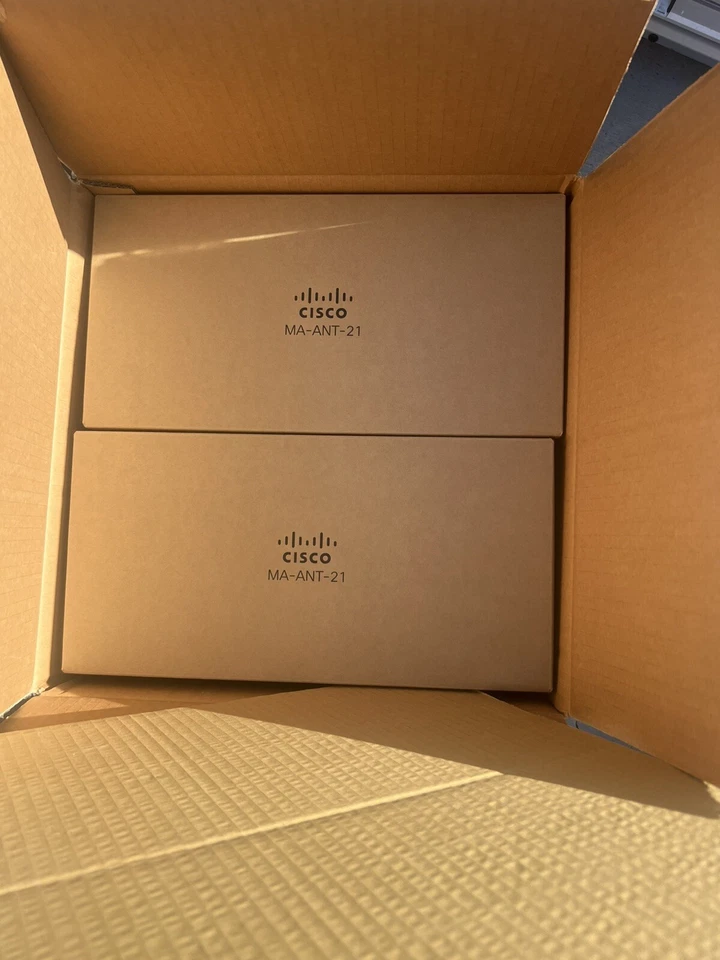 Cisco Meraki MA-ANT-21 5 GHz 13 dBi Wireless Access Point Sector Antenna - Image 3 of 4