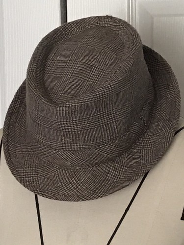 D\u0026Y Brown Tweed Fedora Hat Size One 
