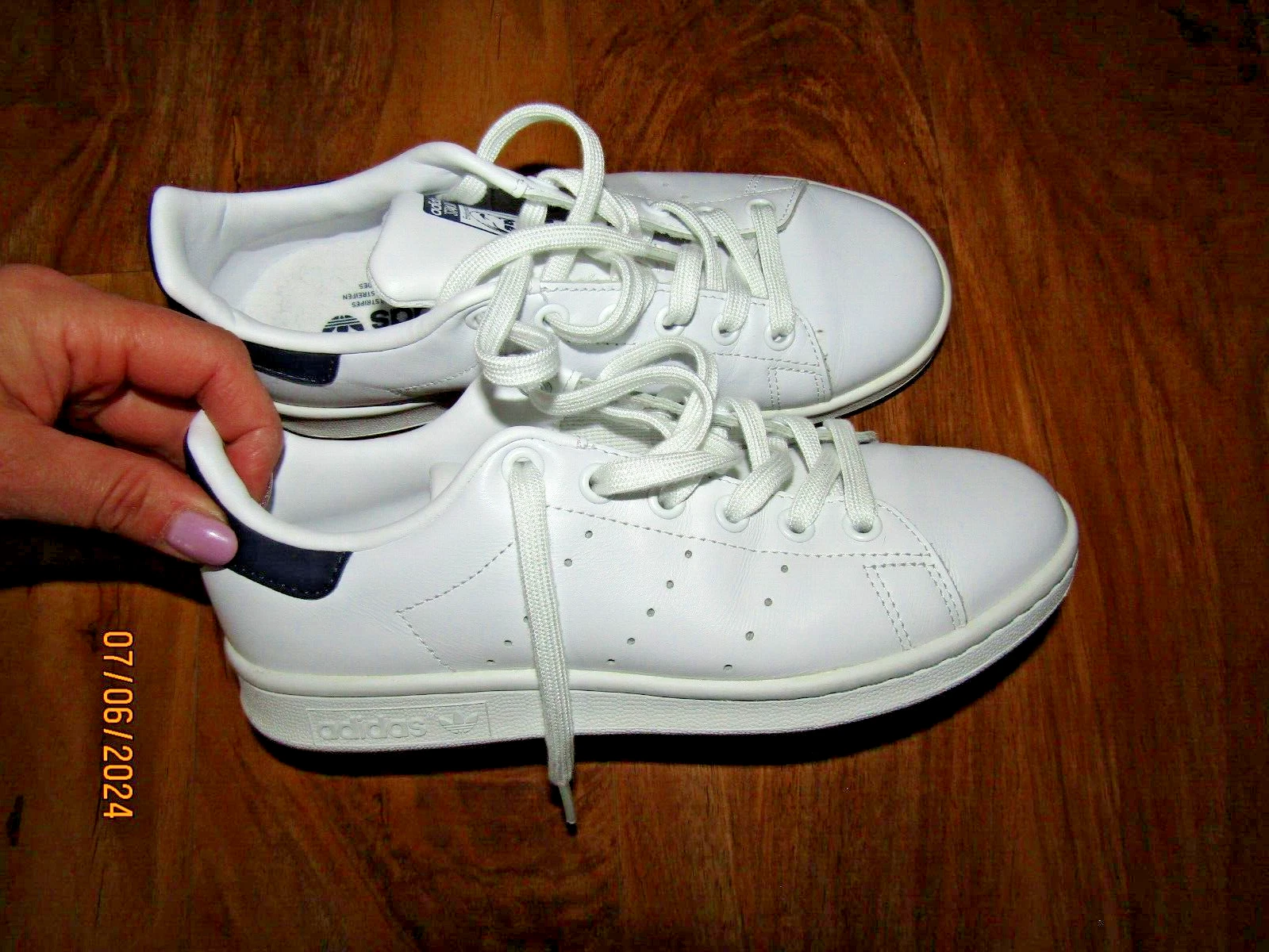 Adidas Originals scarpe da ginnastica uomo ragazzo Stan Smith bianco blu M20325 taglia 4 ottime condizioni