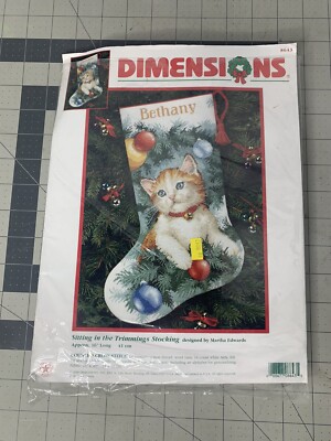 2000 DIMENSIONS Counted Cross Stitch Kit SITTING IN THE TRIMMINGS Stocking 8643 