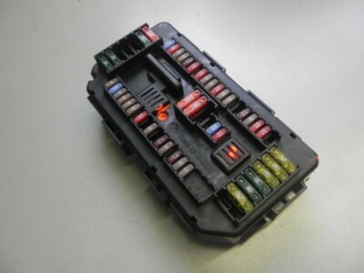BMW F20 F21 F22 F23 F30 F31 F32 F33 F34 F35 F15 F16 Sicherungskasten Fuse Box