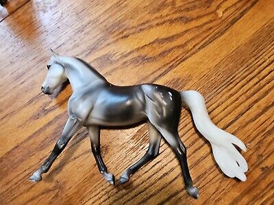 Breyer Grey Saddlebred Breyer Grey Saddlebred