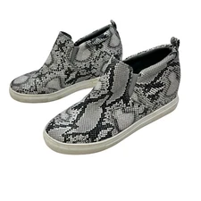 Top Moda Anoki Snake Print High Top Sneakers Slip On Women’s Size 8.5